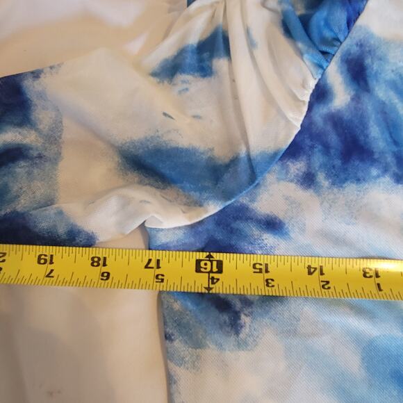Bold Elements Sheer Curvy Shirt. New with Tags Blue and White Tie dye Size M - Picture 9 of 9